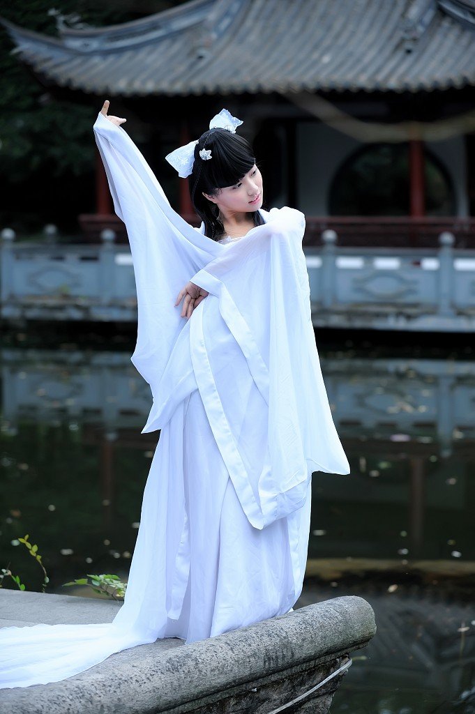 小林绿子的小说简介