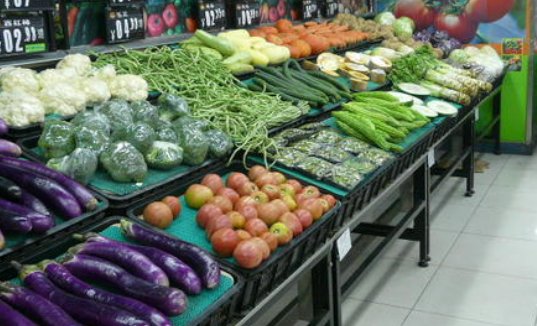 辽宁一超市蔬菜摆放太整齐引围观，这么做的好处是什么？