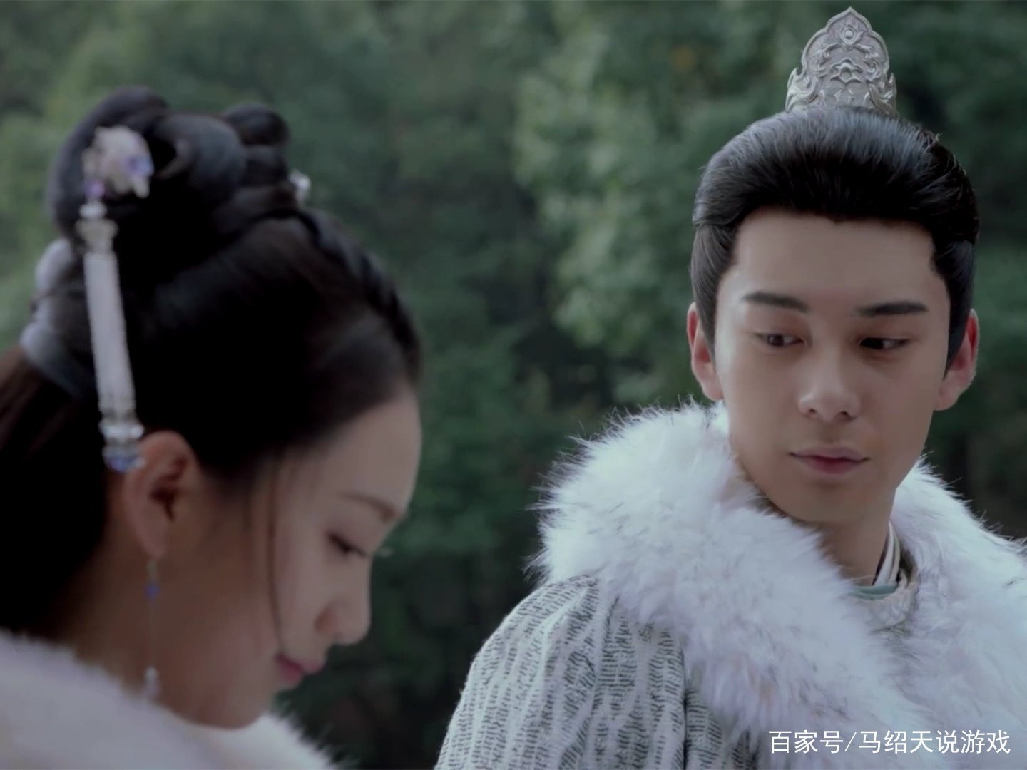 东宫李承鄞明知袒护谁谁就会遭殃，那为何要那么宠瑟瑟？