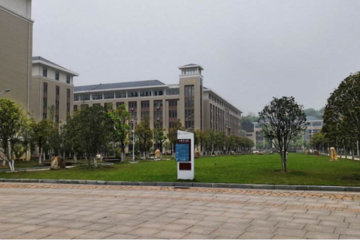 江西省本科二批征集志愿名单