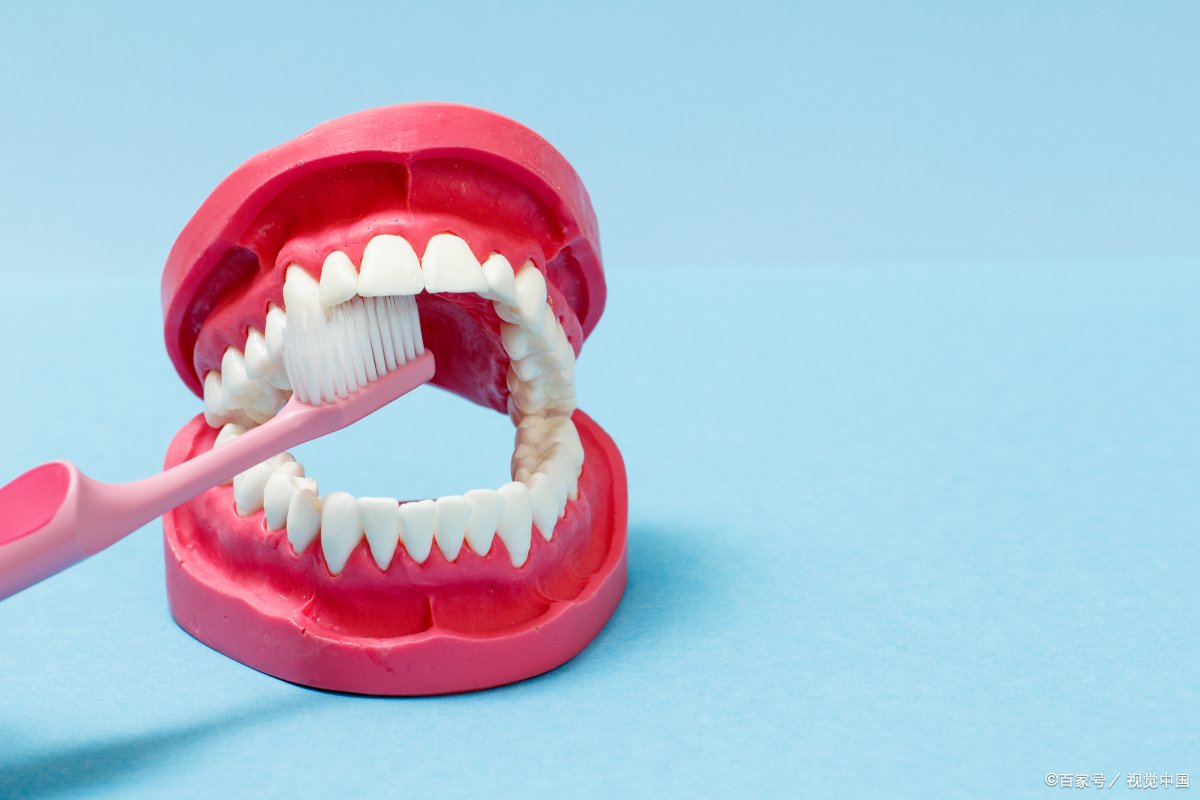 大家对牙齿有什么了解吗，牙齿状态真的影响缘分和运势吗？