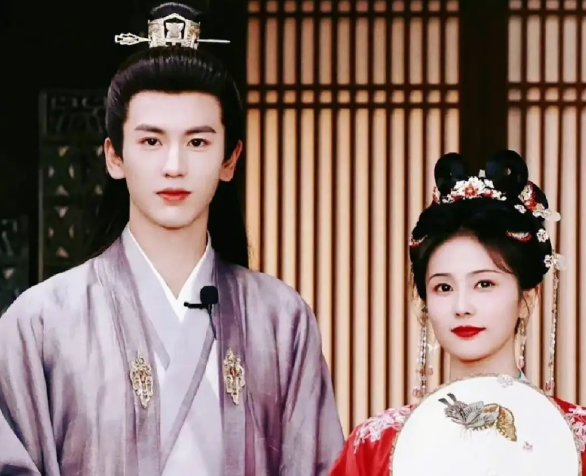 宁安如梦中谢危是重生的吗