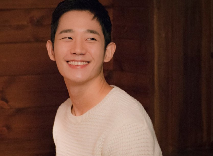 韩剧《经常请我吃饭的漂亮姐姐》这部剧主要讲述了什么？