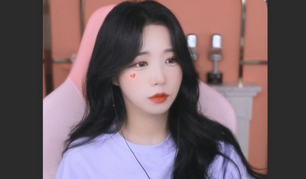 夜里适合一个人看的直播平台是哪个？