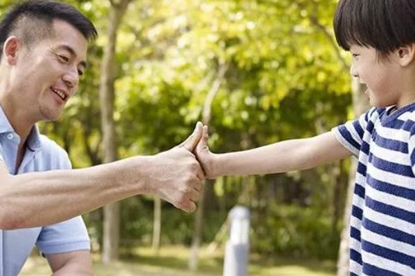 在智学网上怎么查看学生的考试成绩？