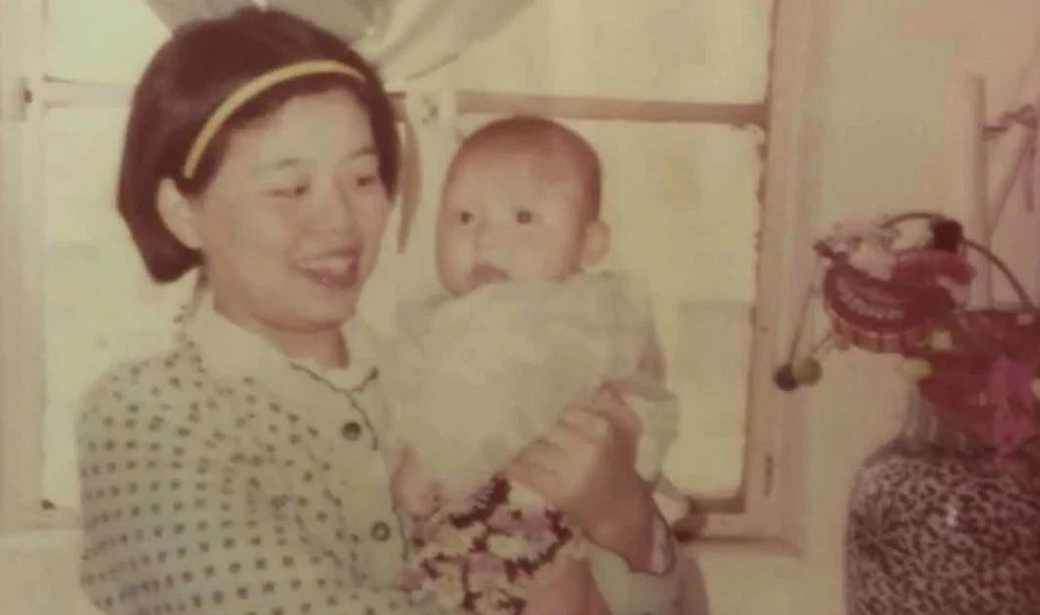 姚策妻子和养母隔空互呛，这件事的来龙去脉是怎样的？