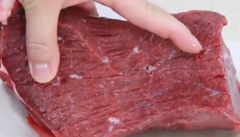 官方回应商贩用螺丝接牛腿卖假牛肉，你如何看待这个回应？