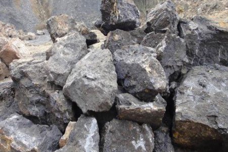 钴价持续发力,一年半价格涨幅近6成,造成钴价疯涨的根本原因是什么?