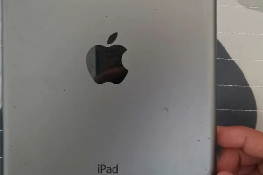 ipad mini2是哪一年的