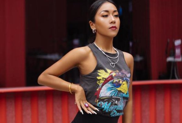 吉克隽逸：李荣浩结婚跟偶像塌房一样，这是光明正大的在表白爱豆吗？