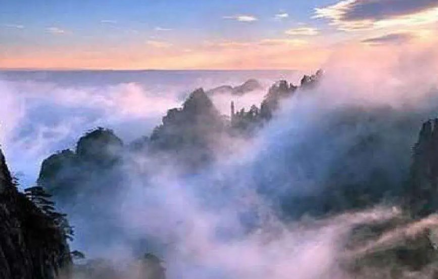 日照香炉生紫烟中的香炉是指什么