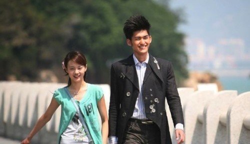 《一起来看流星雨》是涉及了几个男生的故事？