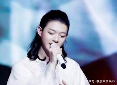 有种“整容”叫火风儿子,剪了短发判若两人,如今变得怎么样?