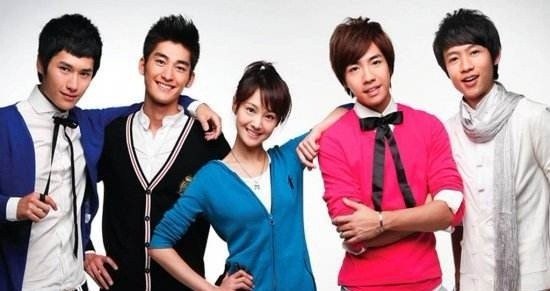 《一起来看流星雨》是涉及了几个男生的故事？