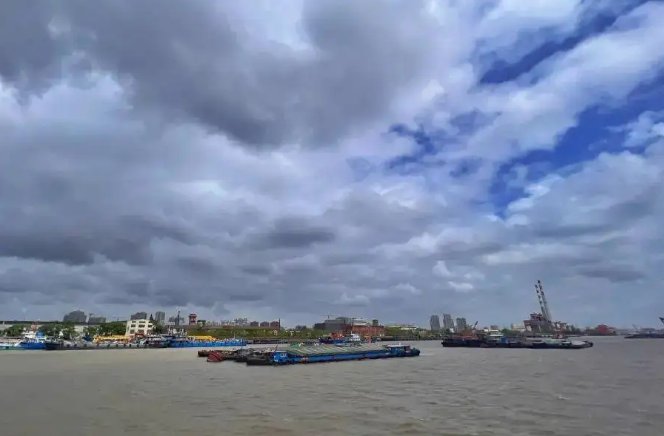 浙江三地已宣布停课一天!停课的原因是什么?