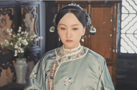 《当家主母》中，曾宝琴的结局是什么？