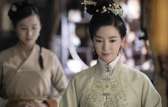 李晟说李佳航是极品黑，秦姨娘这一角色为何会“黑化”？