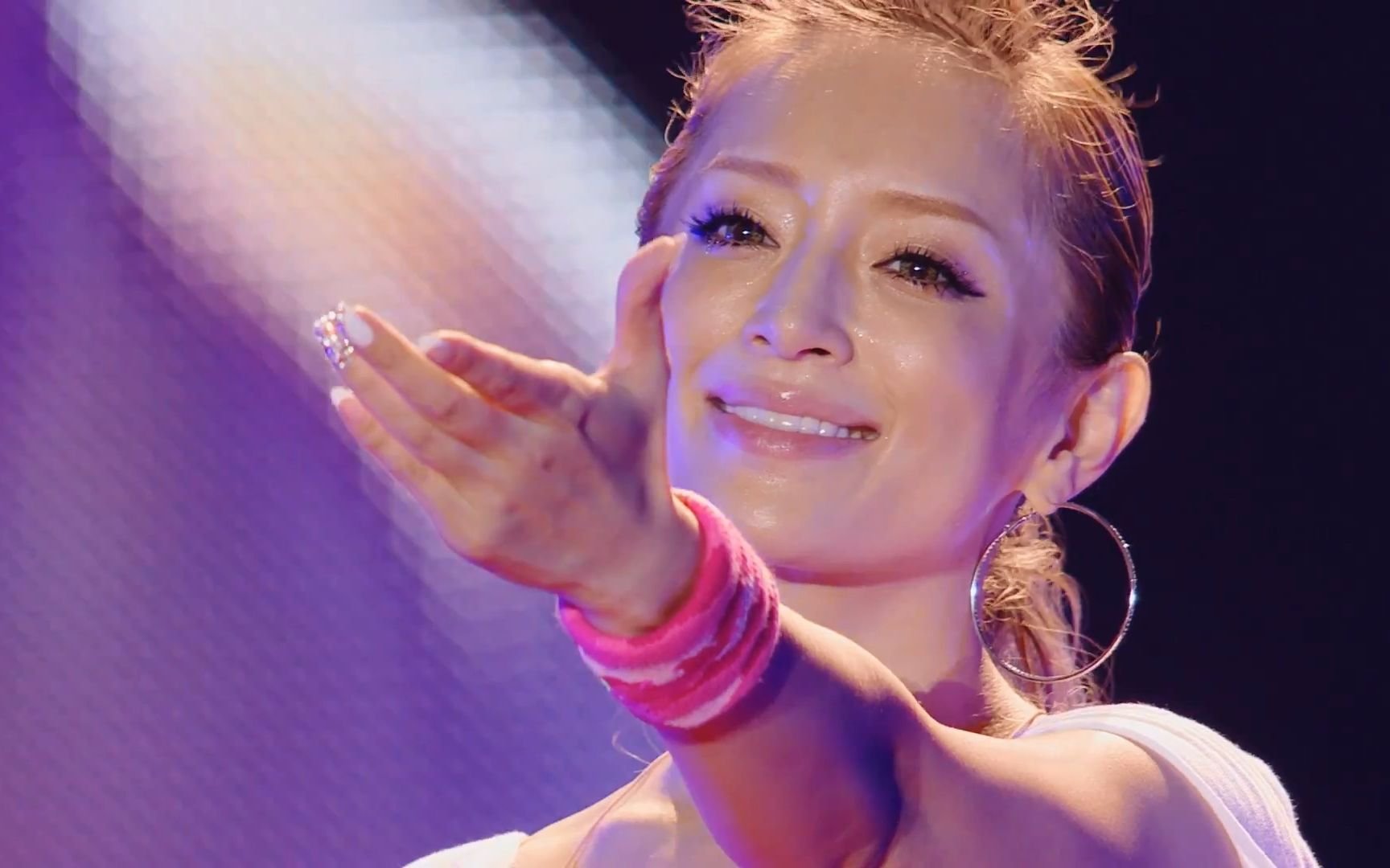 谁有 滨崎步日本巡回演唱会，有人分享演唱会的百度网盘吗？我需要！！