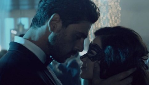 《365dni》完整版时长是多少?