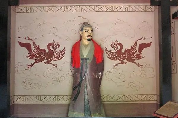 三国演义中的凤雏是谁