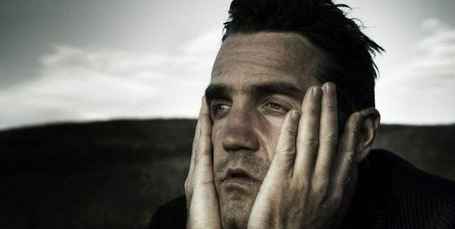 百爪挠心的意思