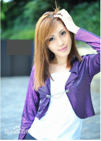 问下各位亲亲，这位是谁？叫什么？紧急求组！