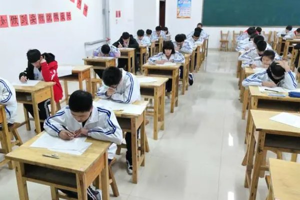 宜兴中考录取分数线是多少？