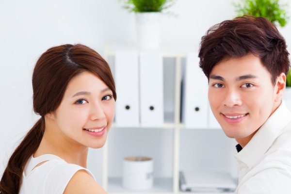 嫁给大自己十几岁的男人会幸福吗？