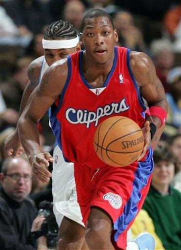 鲍比·西蒙斯的介绍