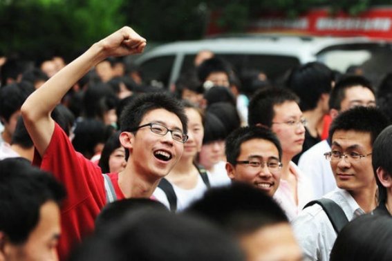 全国甲乙卷哪个难度大