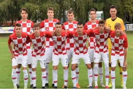 摩洛哥和克罗地亚足球谁厉害