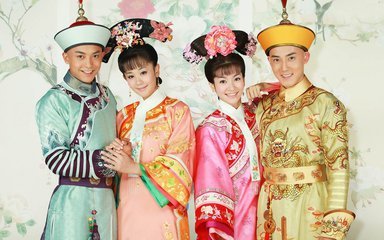 男朋友想知道新还珠格格第十集的内容简介是什么？