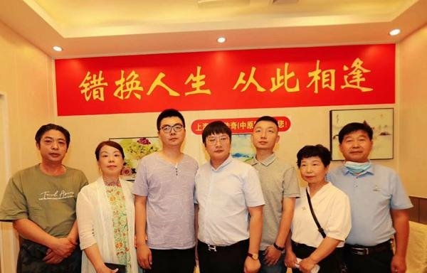 姚策妻子和养母隔空互呛，这件事的来龙去脉是怎样的？