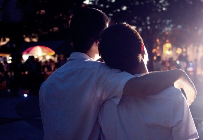 我喜欢我室友应不应该和他说？