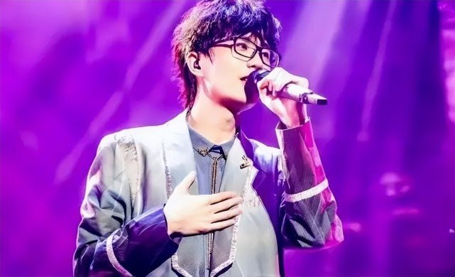 周董对狗仔下手，许嵩直接来了个怼人三部曲，你知道是什么歌吗？