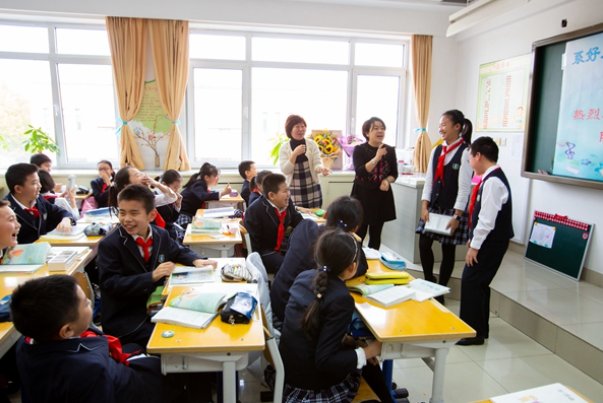 起名字，我的宝宝叫爨懿曦，不知道怎么读？