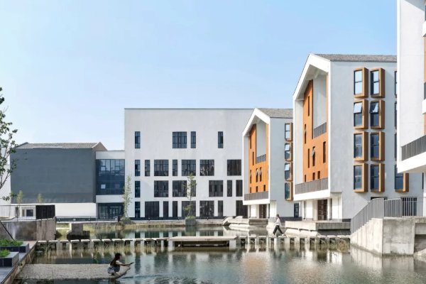 安微艺术学院是一本吗