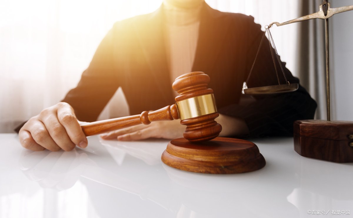 被问防疫要求 交警挥手:想去哪去哪