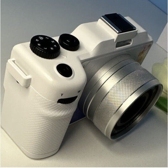 佳能m550是什么相机？