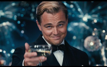 《了不起的盖茨比》中盖茨比是怎么变的那么有钱的，他是黑社会吗?