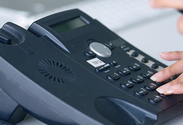 怎样申请400电话去哪里申请