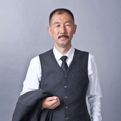 裸婚时代是哪个演的