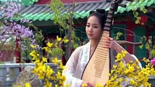 《自鸣鼓》的现实意义是什么？