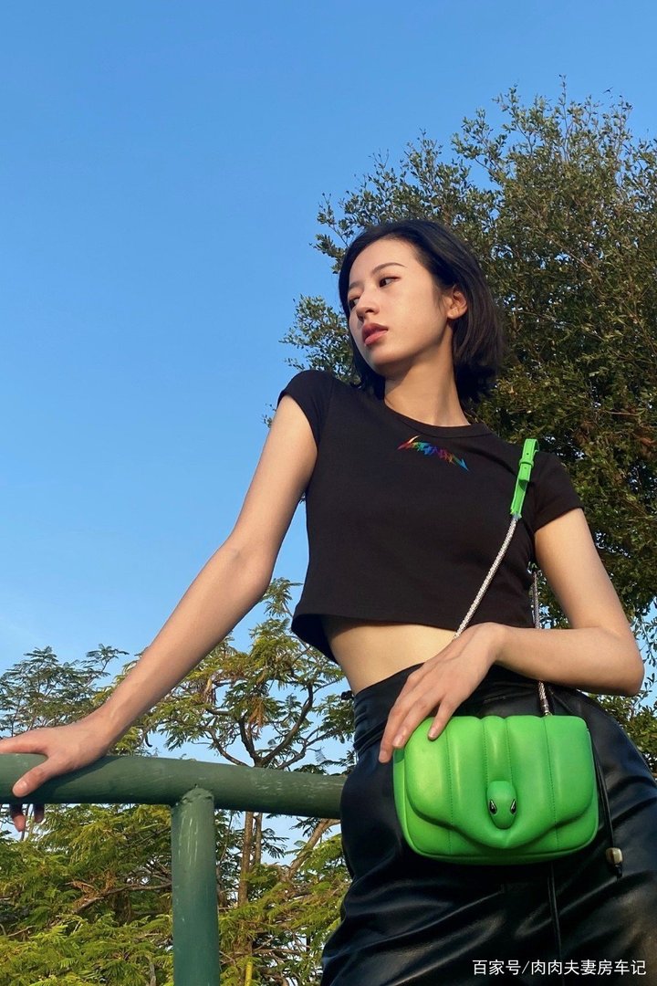 女人要如何穿衣打扮，才能性感又不轻浮？