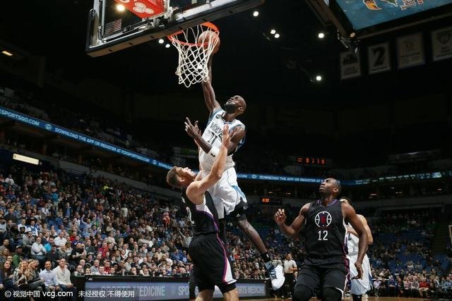 凯文加内特最近一次隔扣了谁