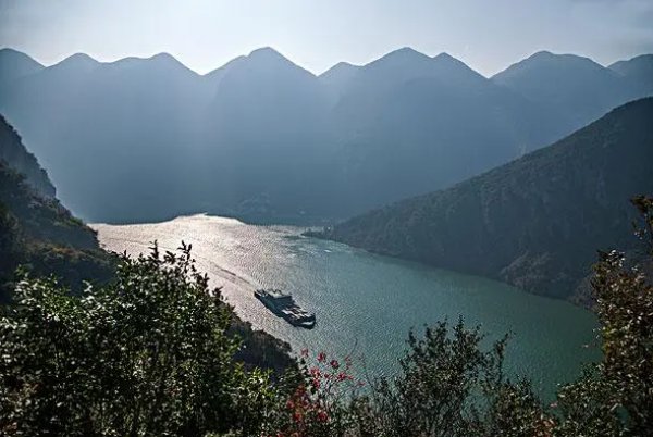 长江宽度多少米