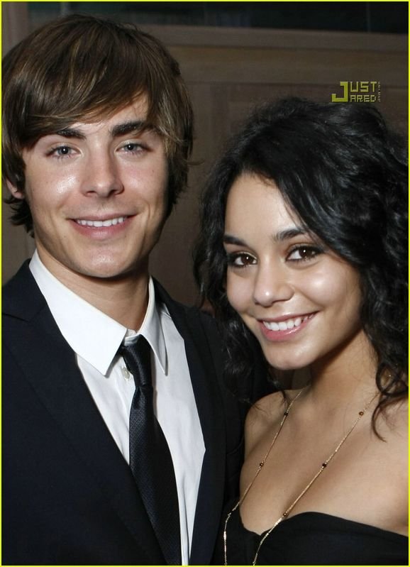 唱When there was me and you 的女歌手是谁