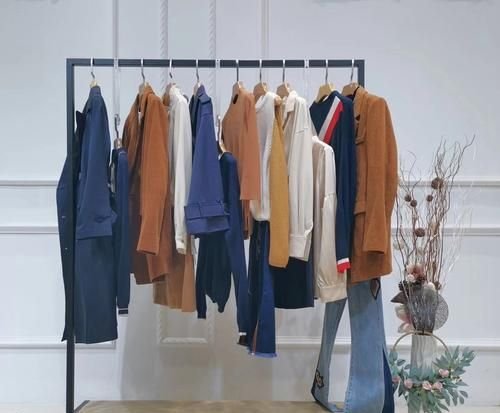 衣服尺码中的A、B、Y表示什么啊？