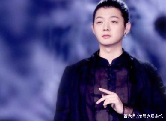 有种“整容”叫火风儿子,剪了短发判若两人,如今变得怎么样?