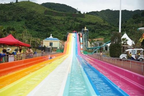 花百万建村上的水上乐园的村支书是怎么想的?